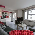 Apartment With Lateral Sea View & Private Parking